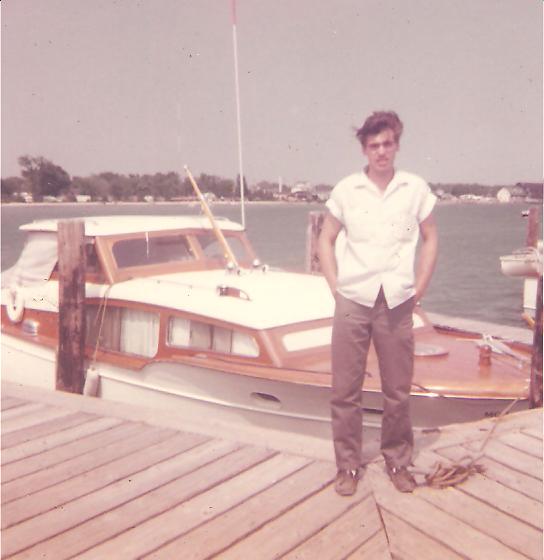 dadwoodieboatjuly1961.jpg