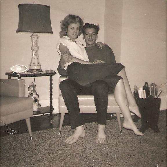 momanddadlap.jpg