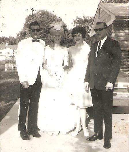 momanddadwedding.jpg