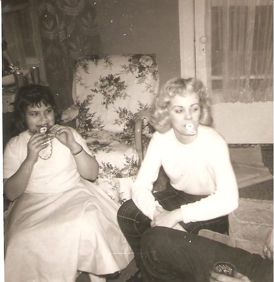 momninnie.jpg